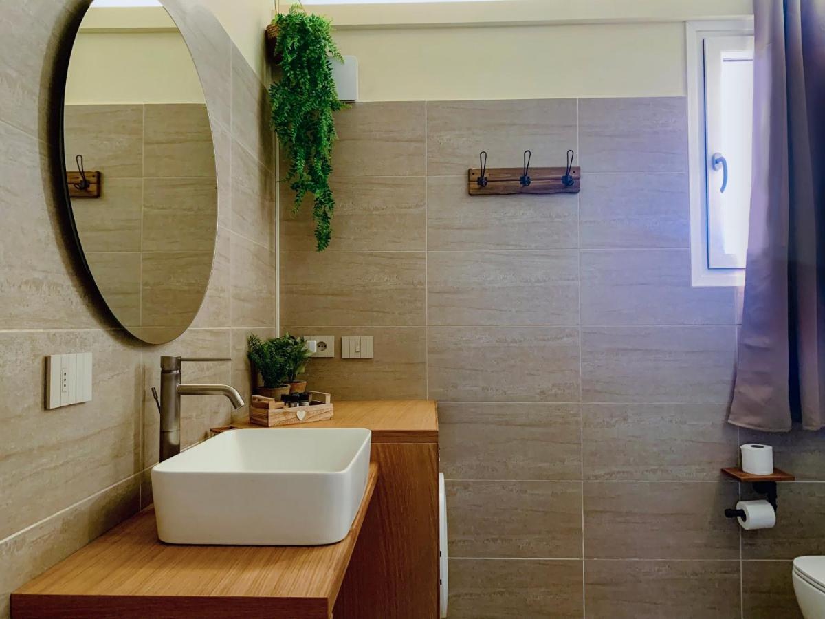 Charming Attic Apartment With Balcony & Swimming Pool Desenzano del Garda Buitenkant foto